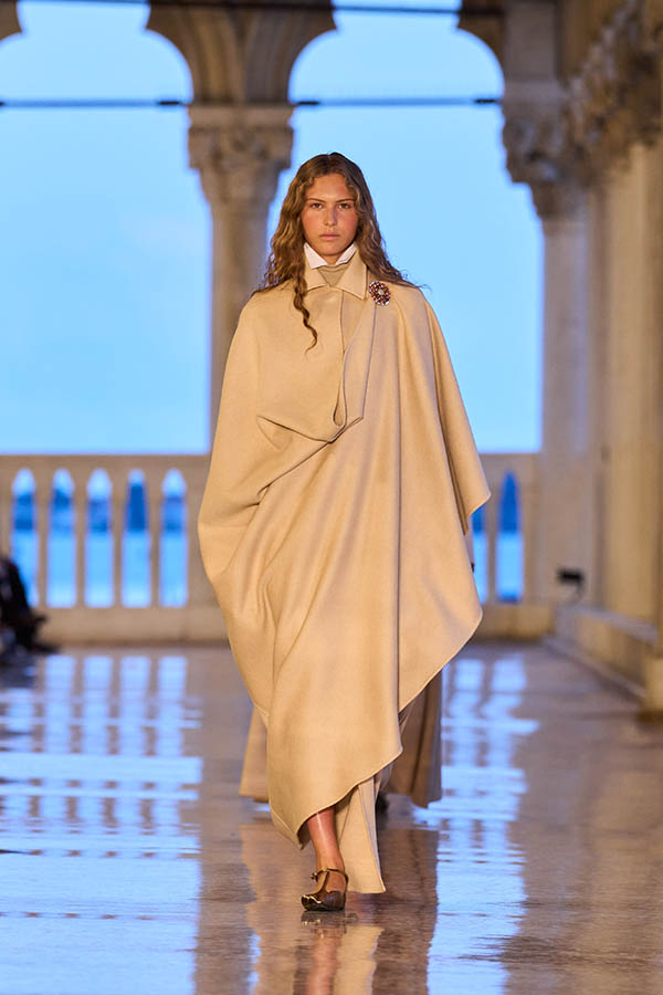 Max Mara Resort 2025 001 Max Mara