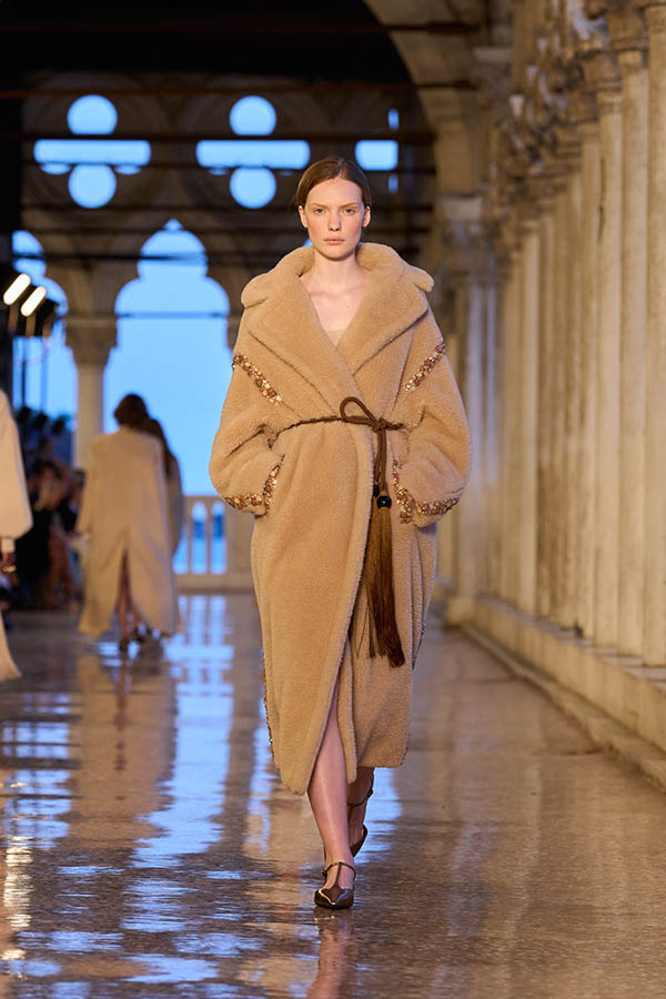 Max Mara Resort 2025 005 Max Mara