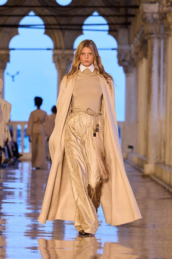 Max Mara Resort 2025 007 Max Mara