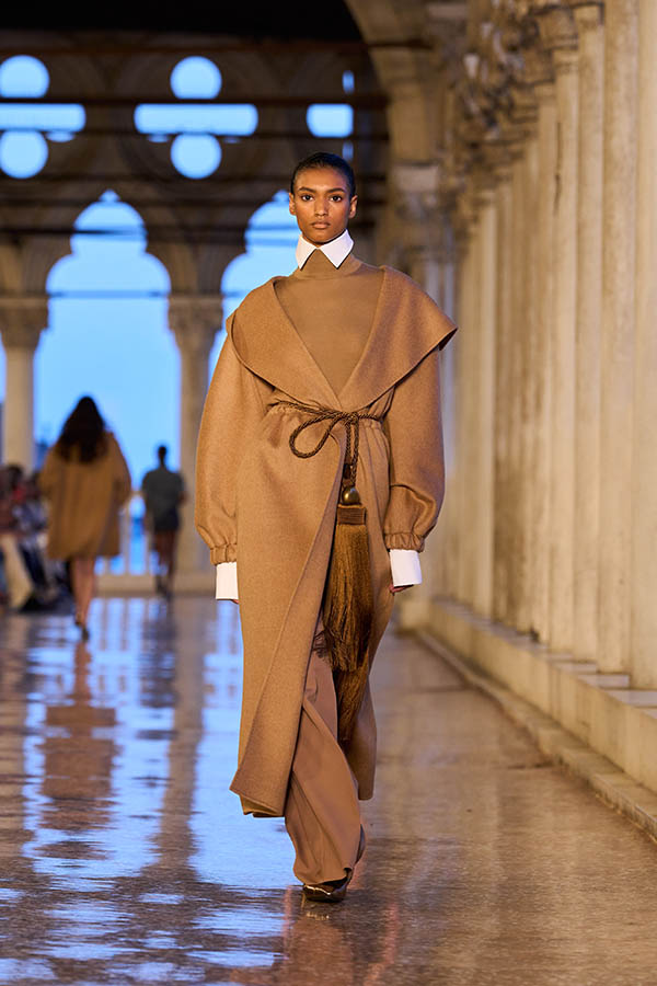 Max Mara Resort 2025 022 Max Mara