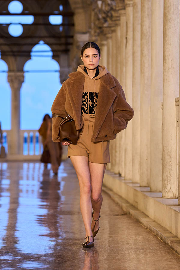 Max Mara Resort 2025 024 Max Mara