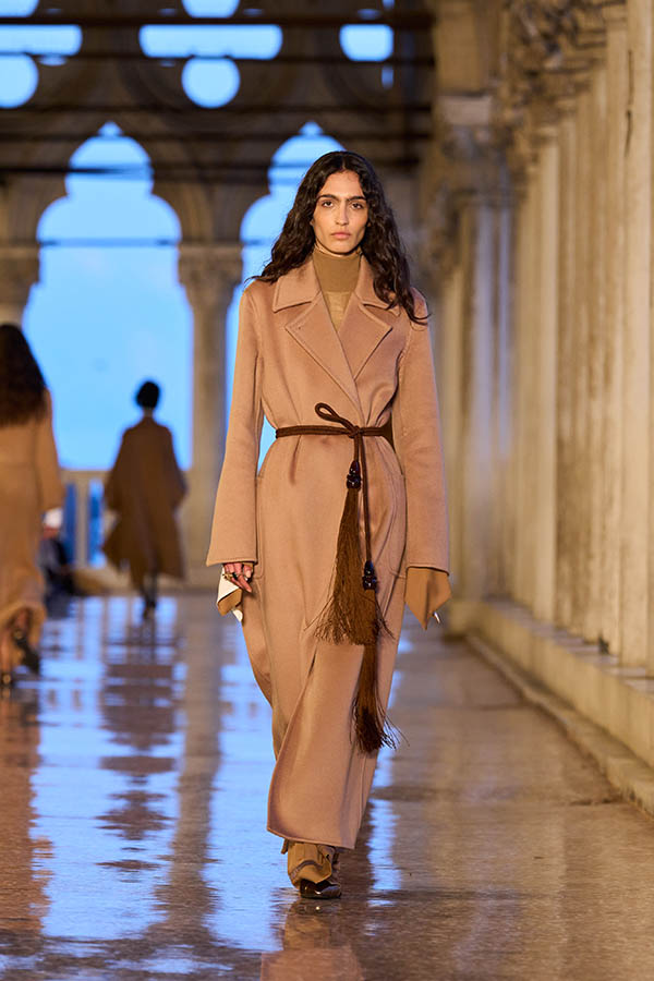 Max Mara Resort 2025 030 Max Mara