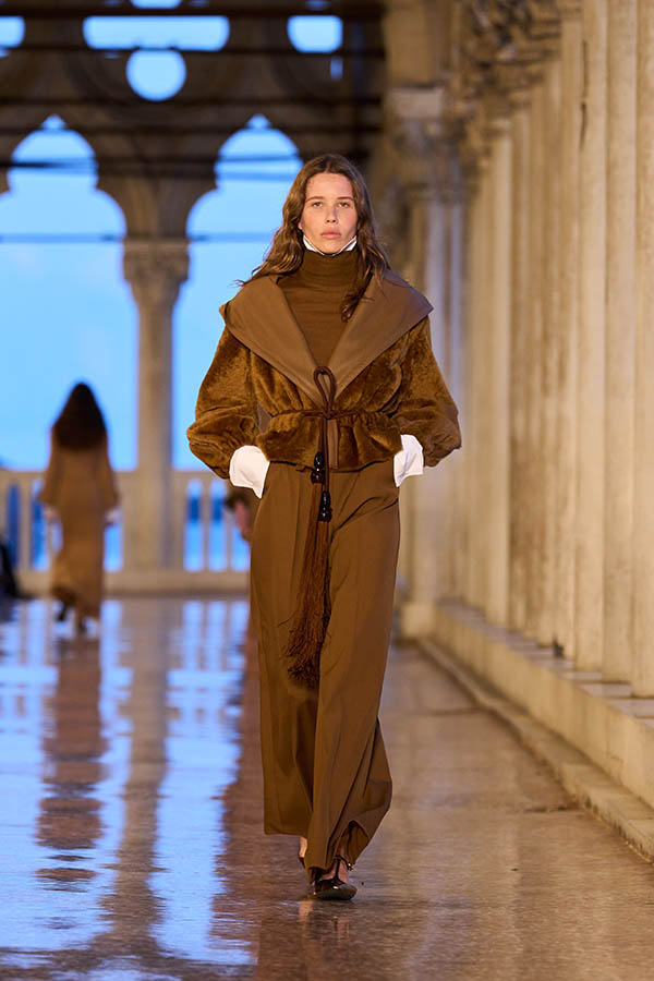 Max Mara Resort 2025 031 Max Mara