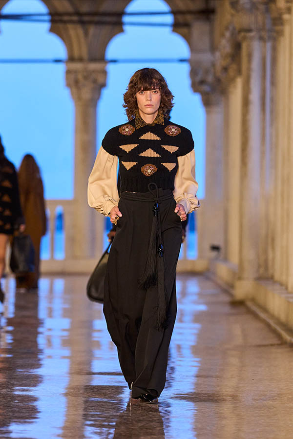 Max Mara Resort 2025 045 Max Mara