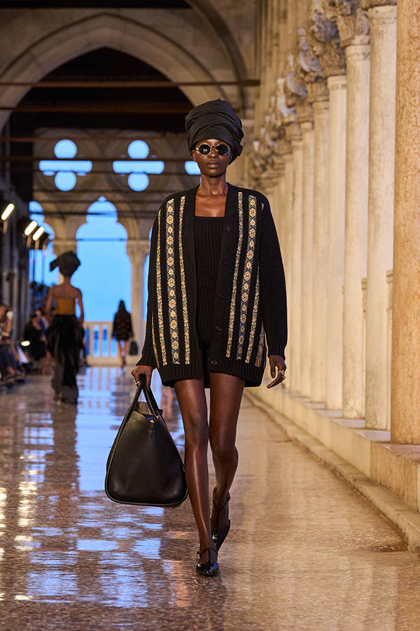 Max Mara Resort 2025 046 Max Mara